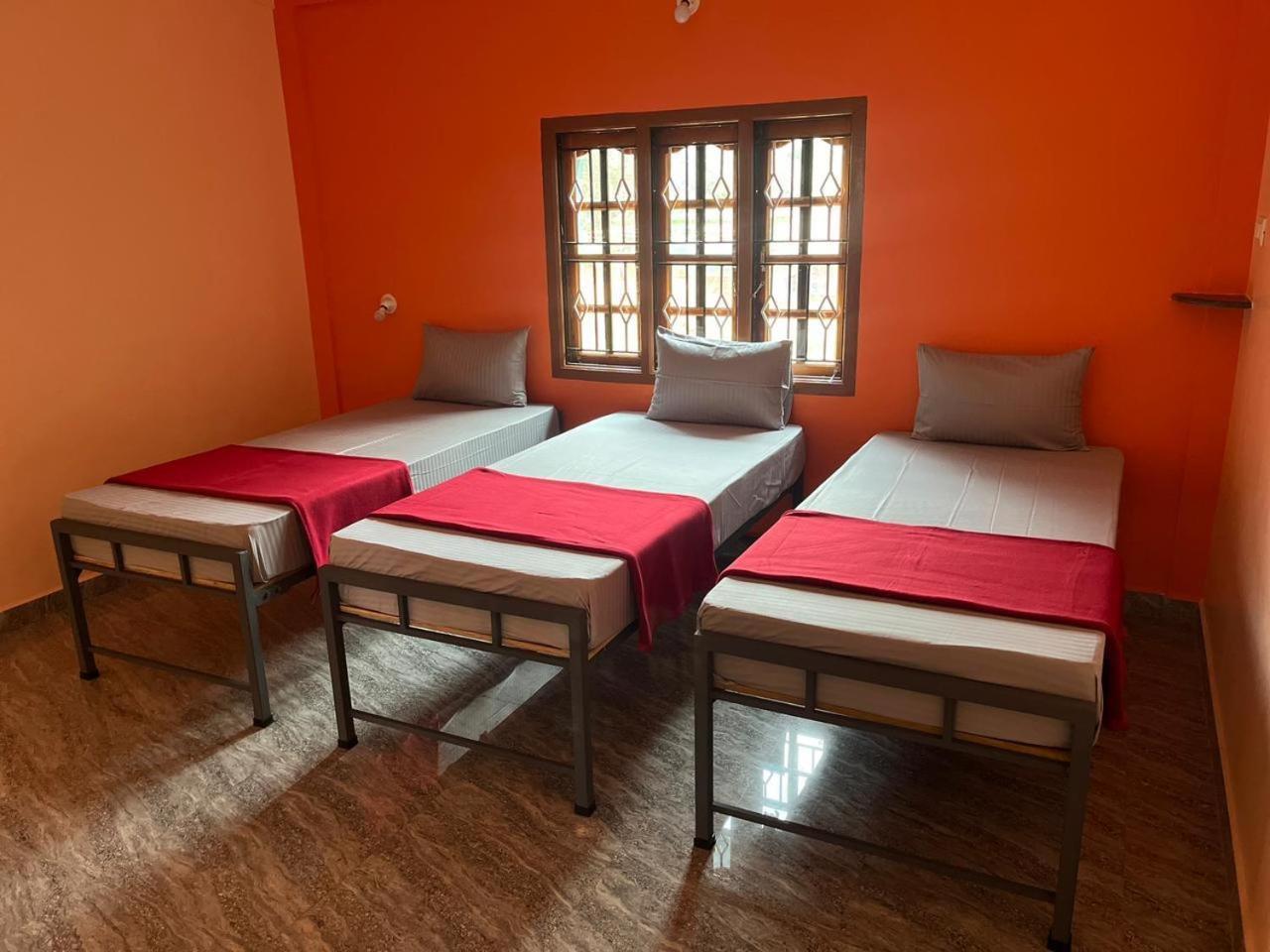 Hostelvk Gokarna โกการ์นา ภายนอก รูปภาพ